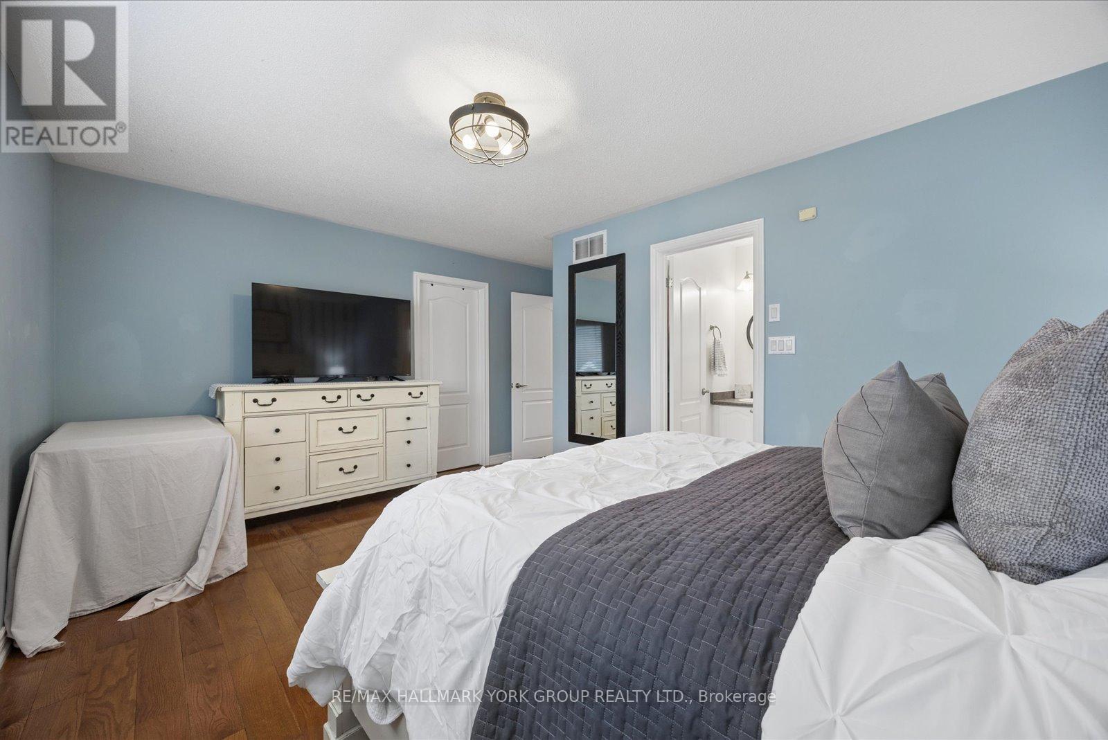 74 WRENDALE CRESCENT - 30