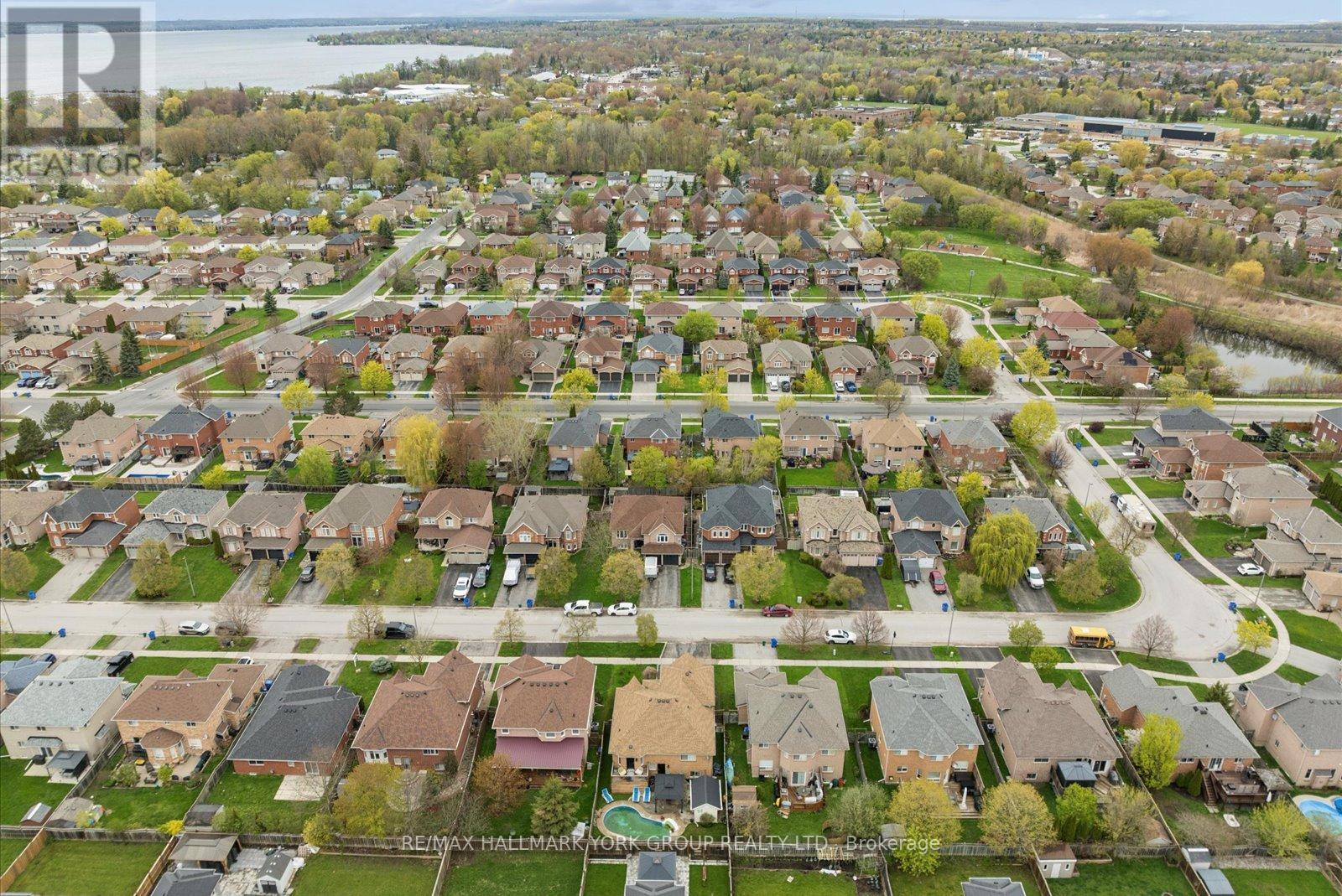 74 WRENDALE CRESCENT - 49