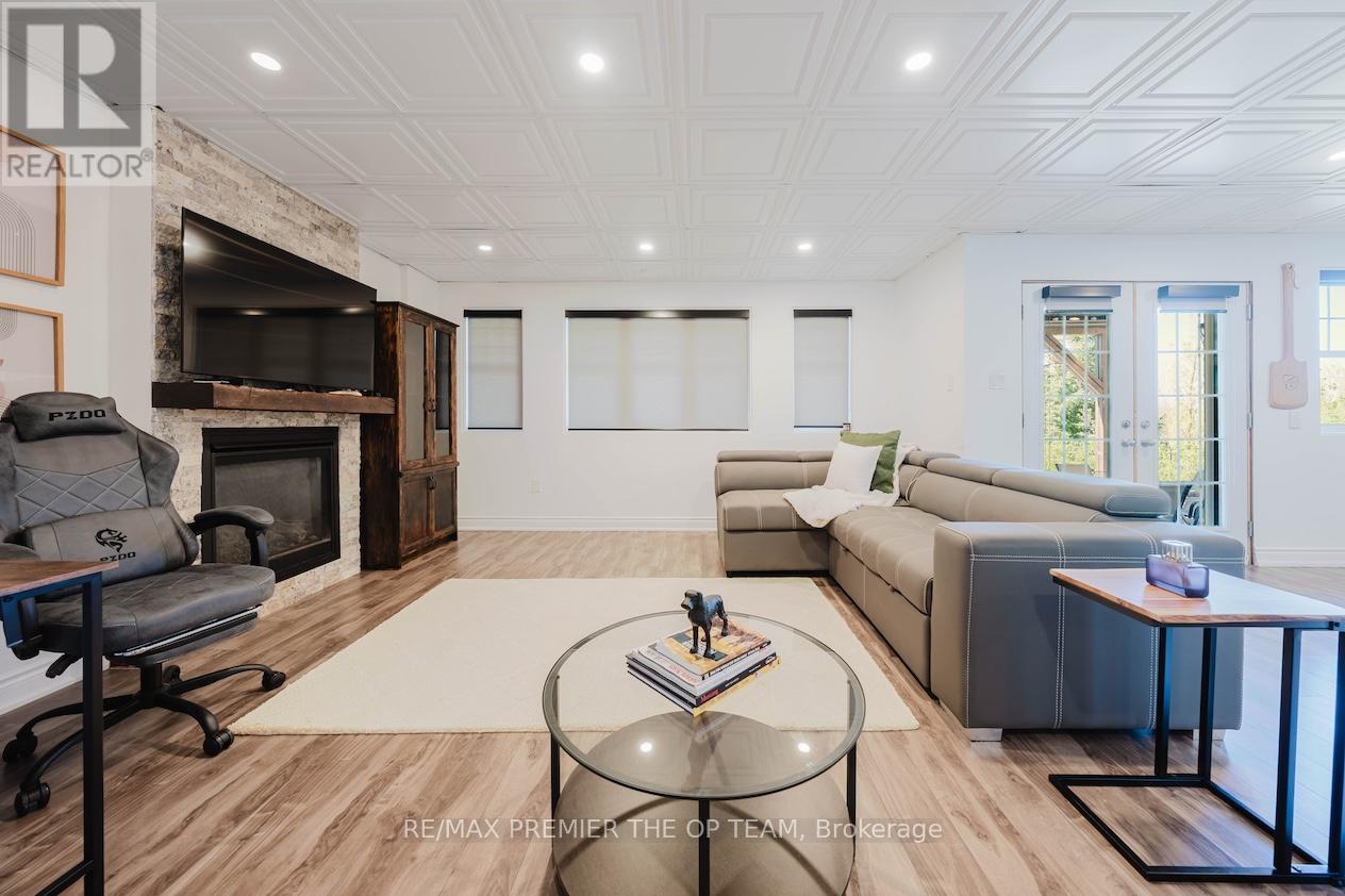 22 ADELIA PLACE - 41