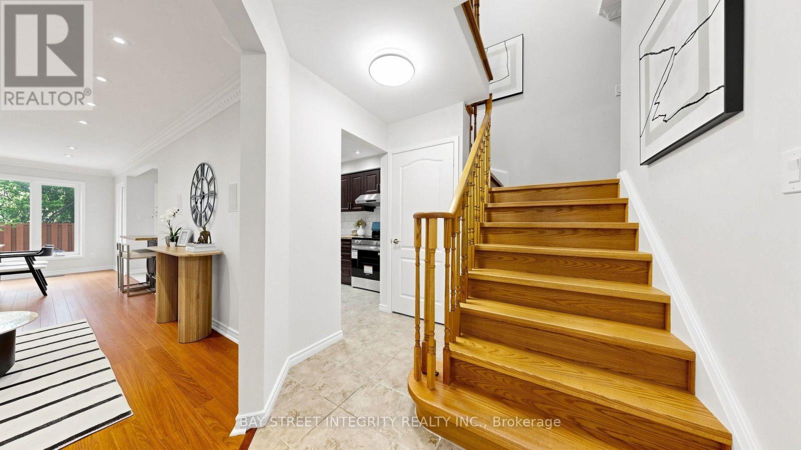 41 JONATHAN GATE - 19
