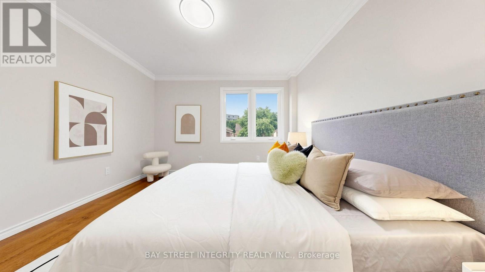 41 JONATHAN GATE - Image 34