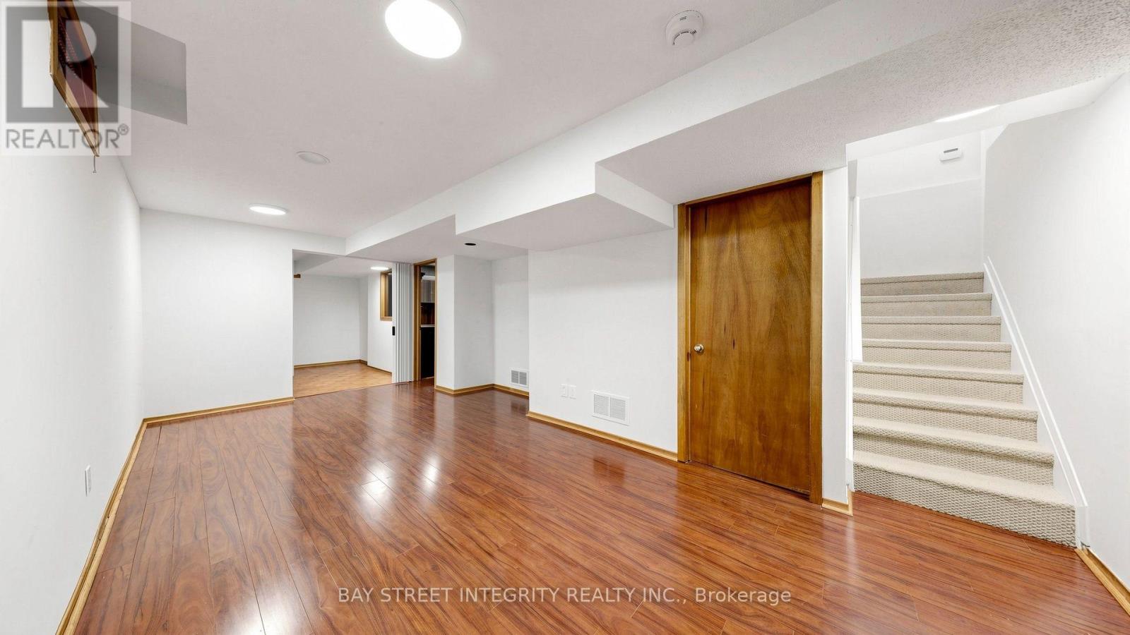 41 JONATHAN GATE - Image 40