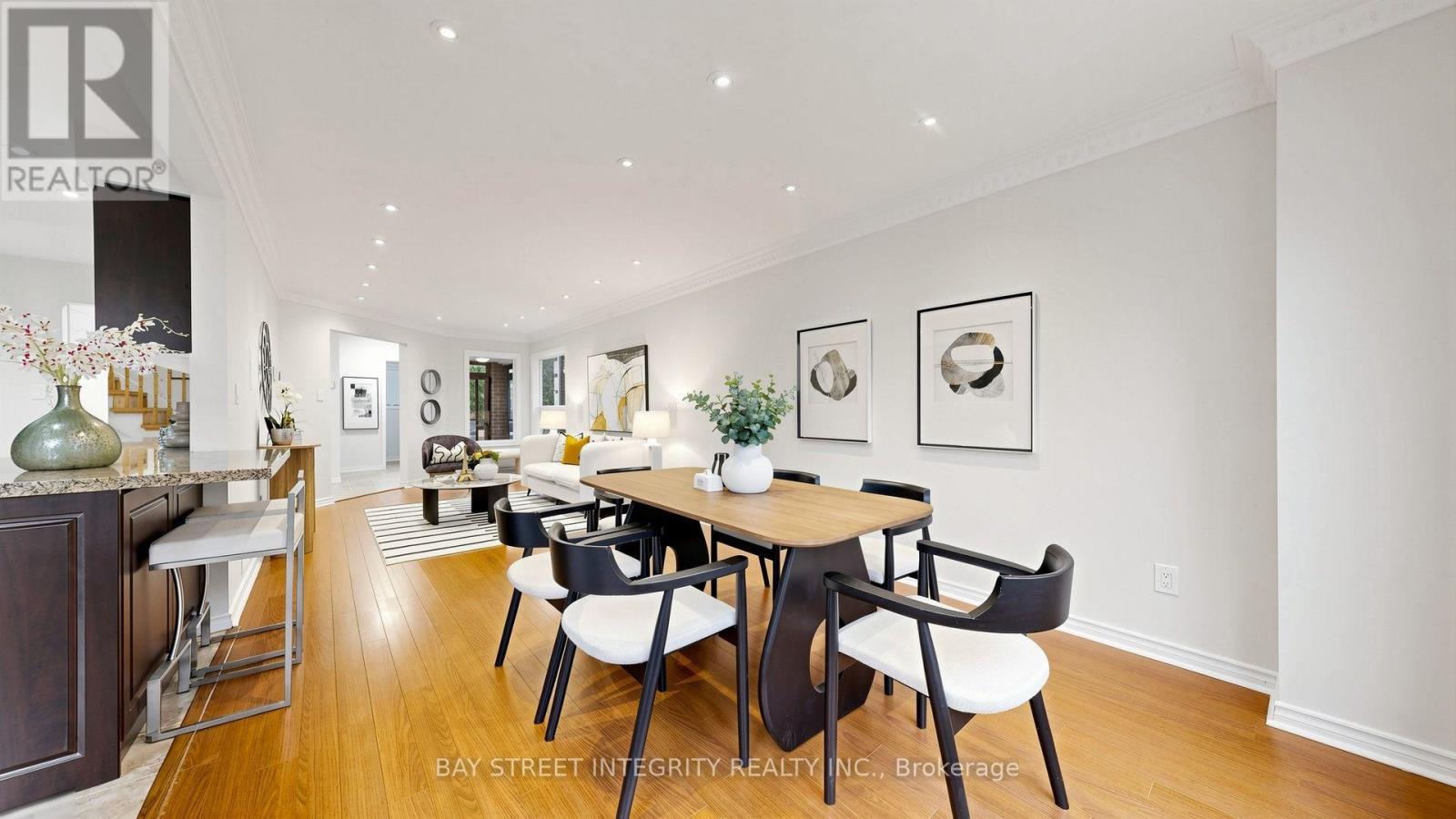 41 JONATHAN GATE - 9