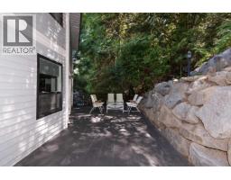 5530 Greenleaf Road, West Vancouver, BC V7W1N6 Photo 24