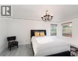 5530 Greenleaf Road, West Vancouver, BC V7W1N6 Photo 12