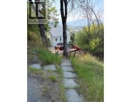 626 Hendry Street, Trail, BC V1R3J3 Photo 37