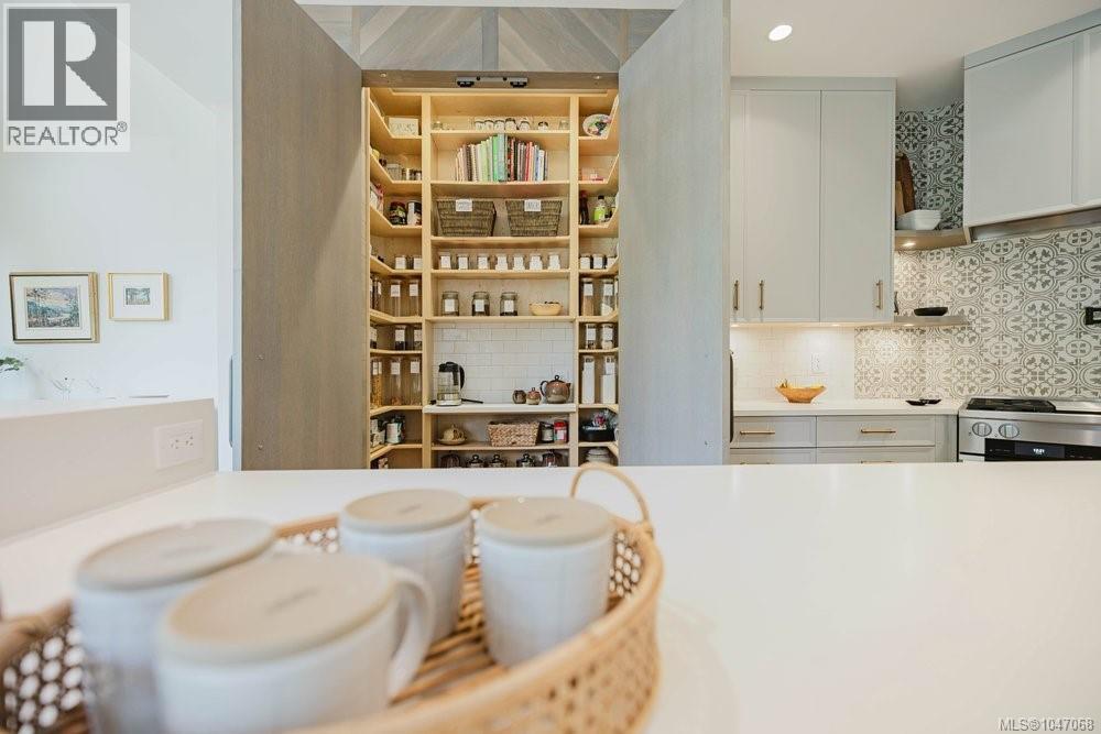 8803 Cordero Cres - 18