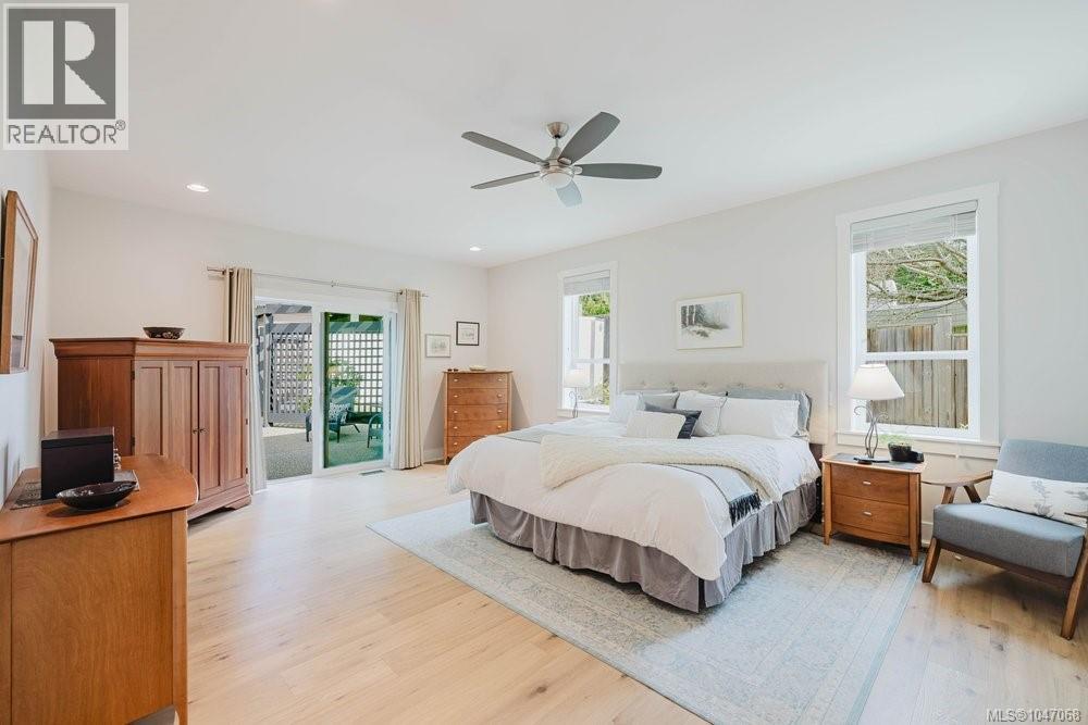 8803 Cordero Cres - 35