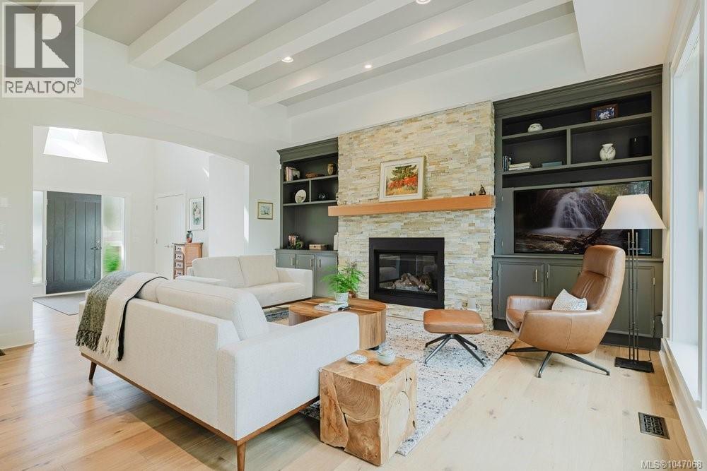 8803 Cordero Cres - Image 4