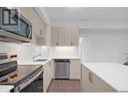 D704 - 5289 Highway 7 Highway W, Vaughan, ON L4L0J1 Photo 12