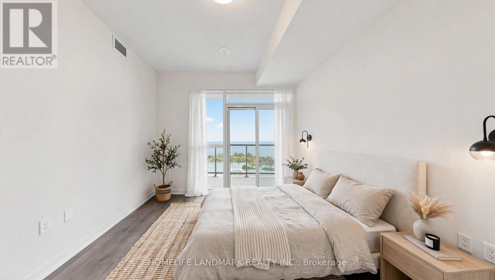 #2702 38 ANNIE CRAIG DRIVE - 14