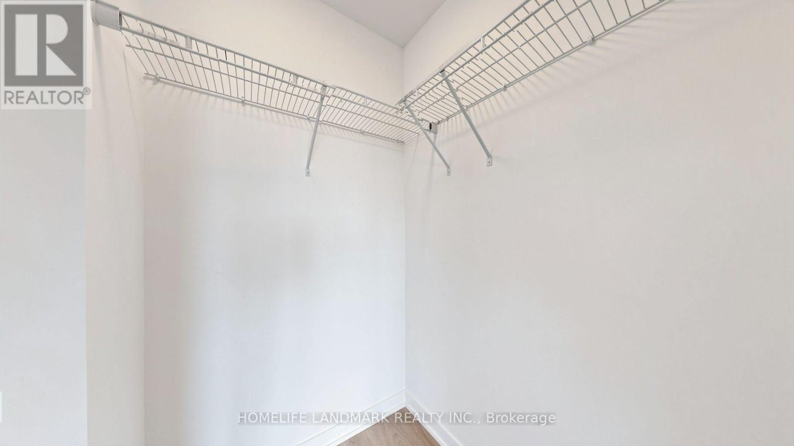 #2702 38 ANNIE CRAIG DRIVE - 19