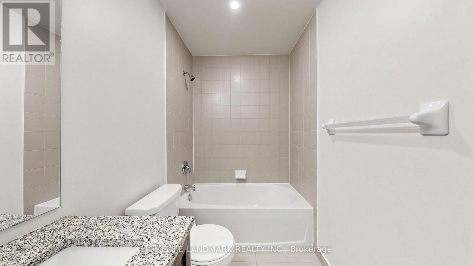 #2702 38 ANNIE CRAIG DRIVE - 28
