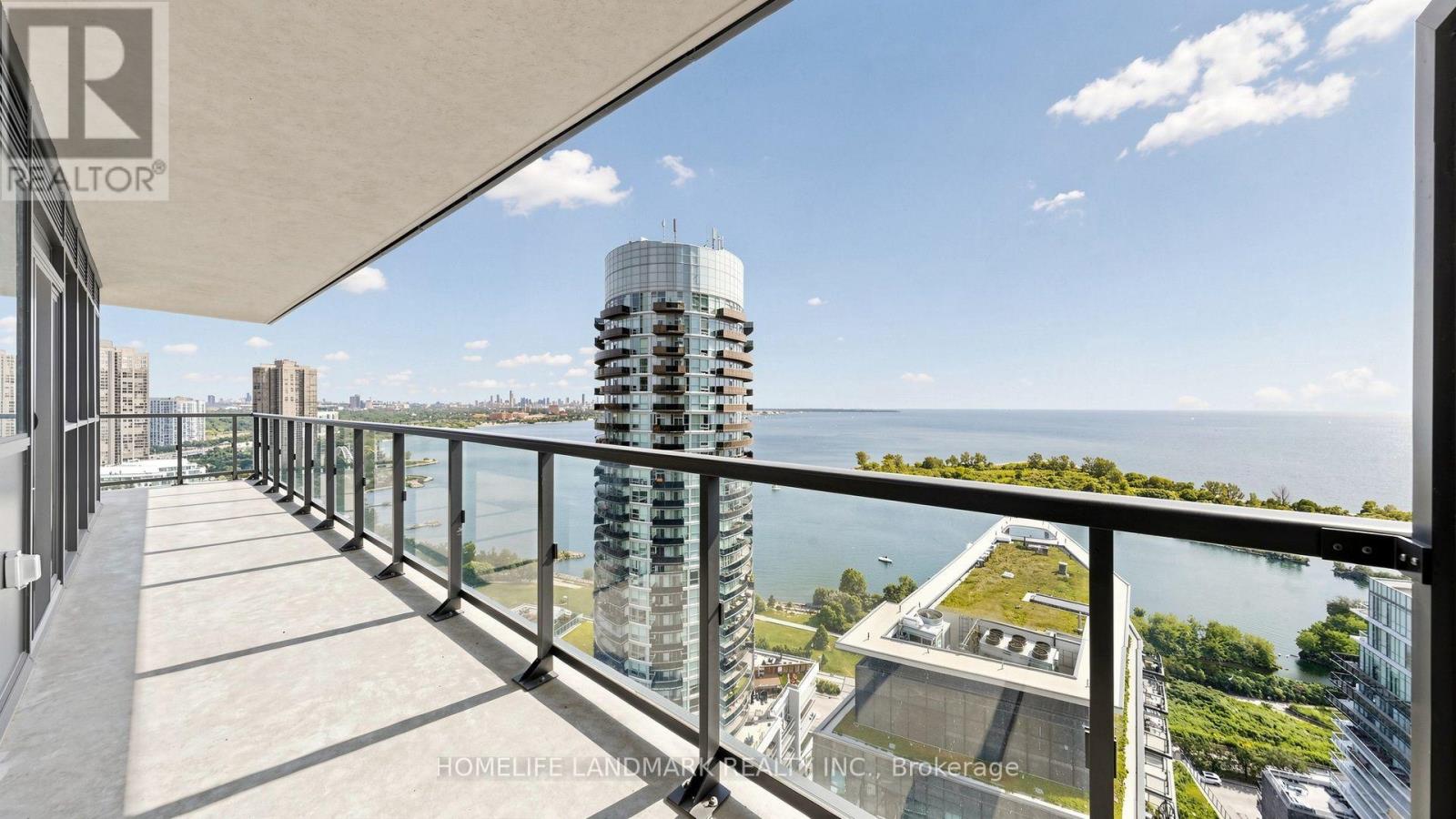 #2702 38 ANNIE CRAIG DRIVE - Image 30