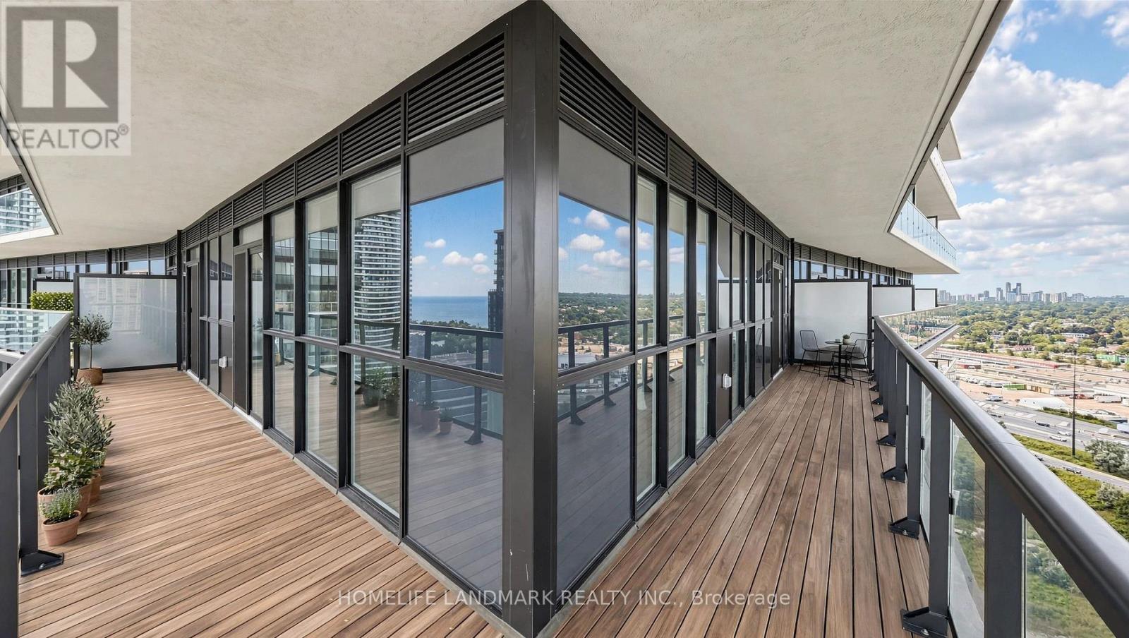 #2702 38 ANNIE CRAIG DRIVE - Image 34
