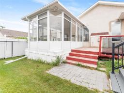 70 Tessler Bay, Winnipeg, MB R2P2Z8 Photo 41