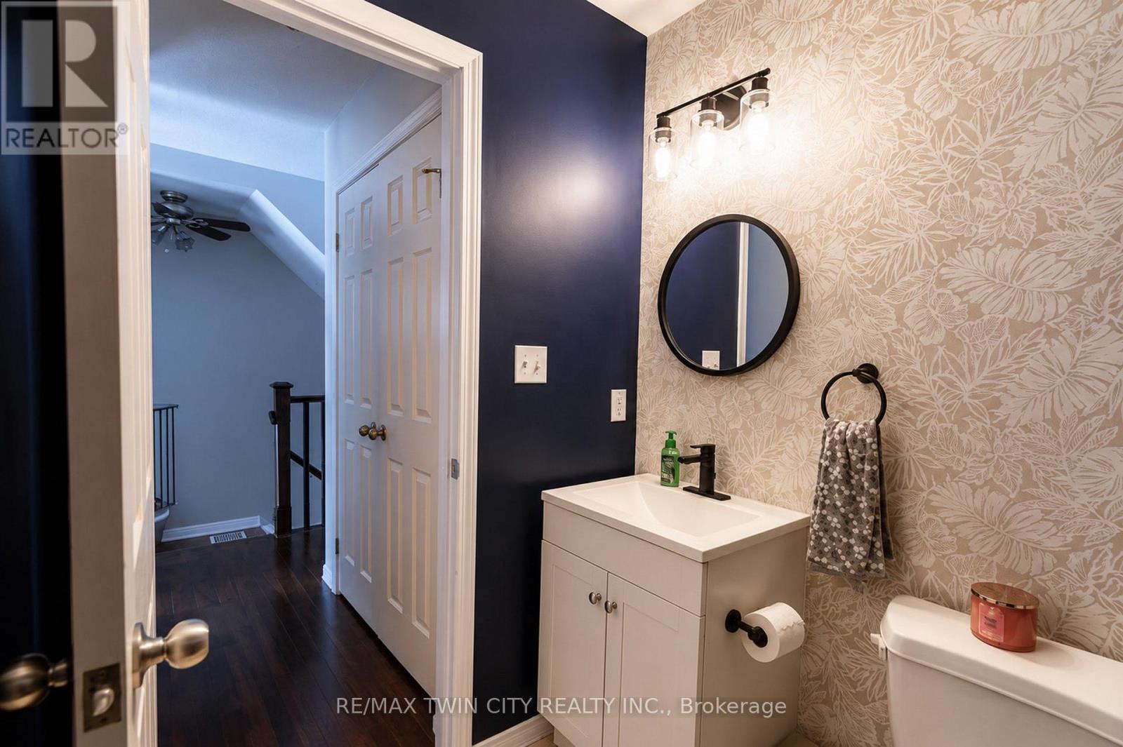 #86 750 LAWRENCE STREET - 10
