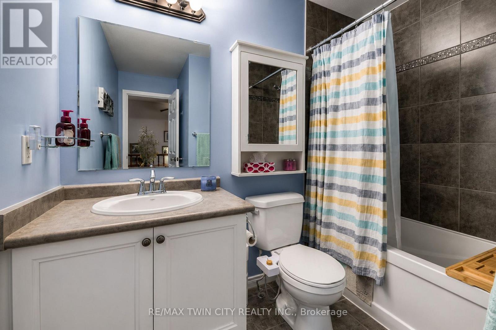 #86 750 LAWRENCE STREET - Image 6