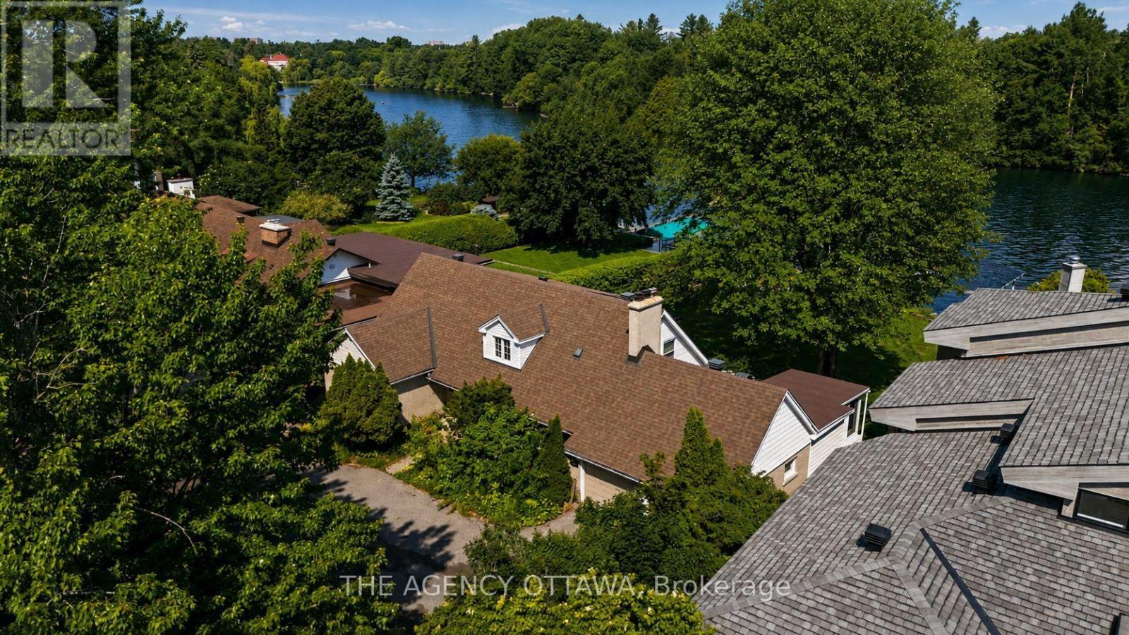 4 Bed, 3 Bath House for Sale in Ottawa – 3651 REVELSTOKE DRIVE, Ottawa – MLS# X13660652 - Image 7