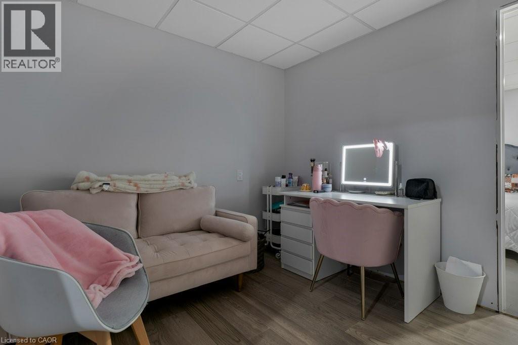6782 DORCHESTER Road - Image 27