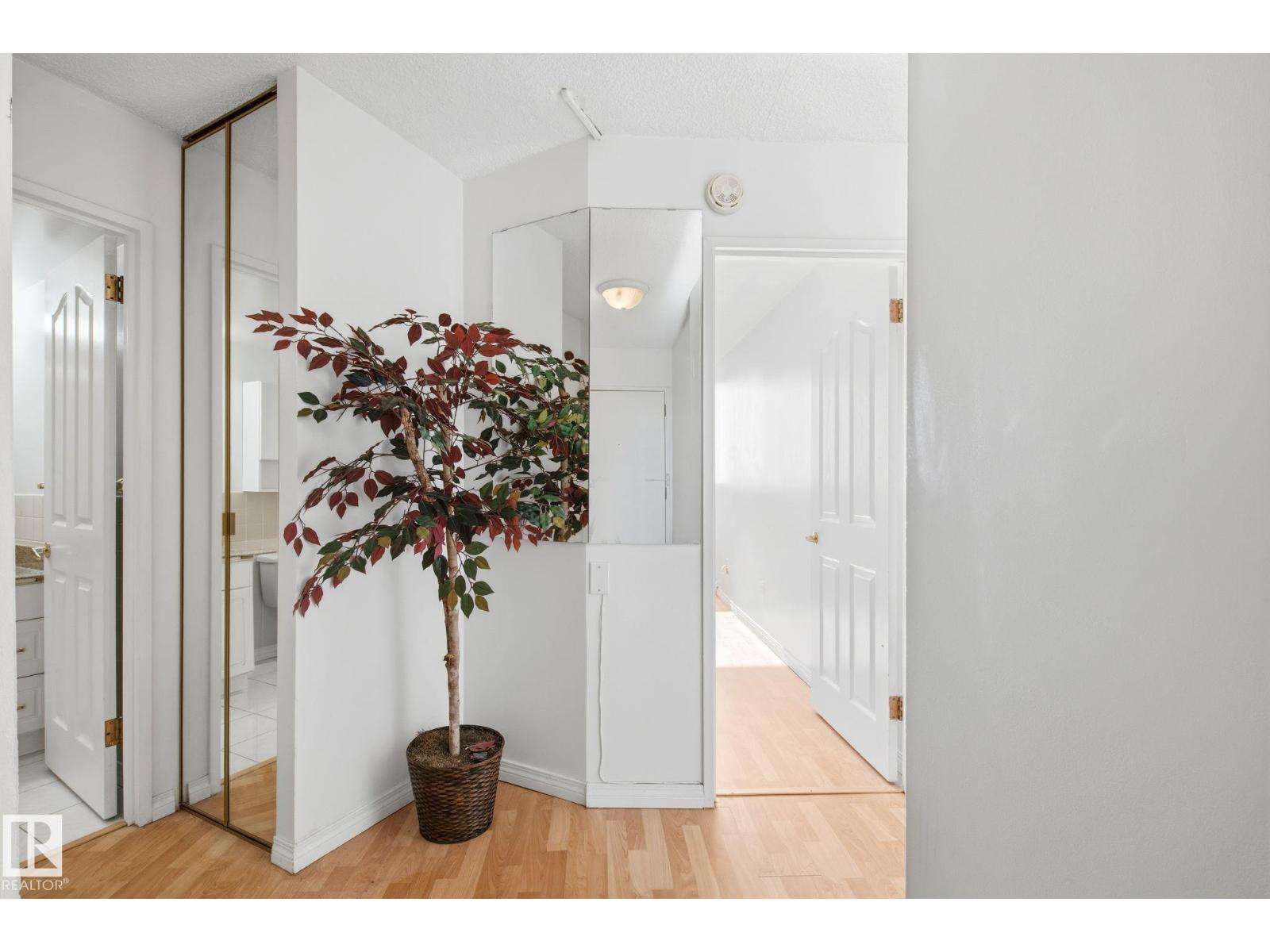 #1413 13910 STONY PLAIN RD NW - Image 26