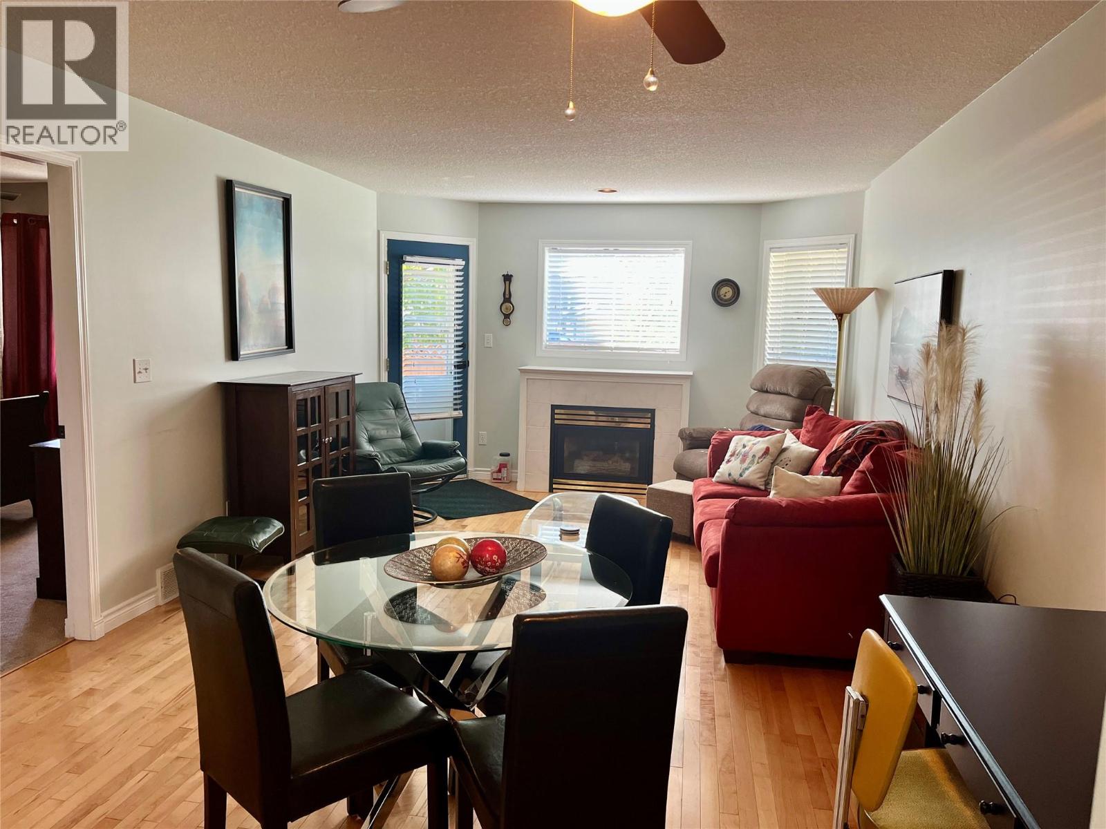 #2 1902 46 Avenue - Image 4