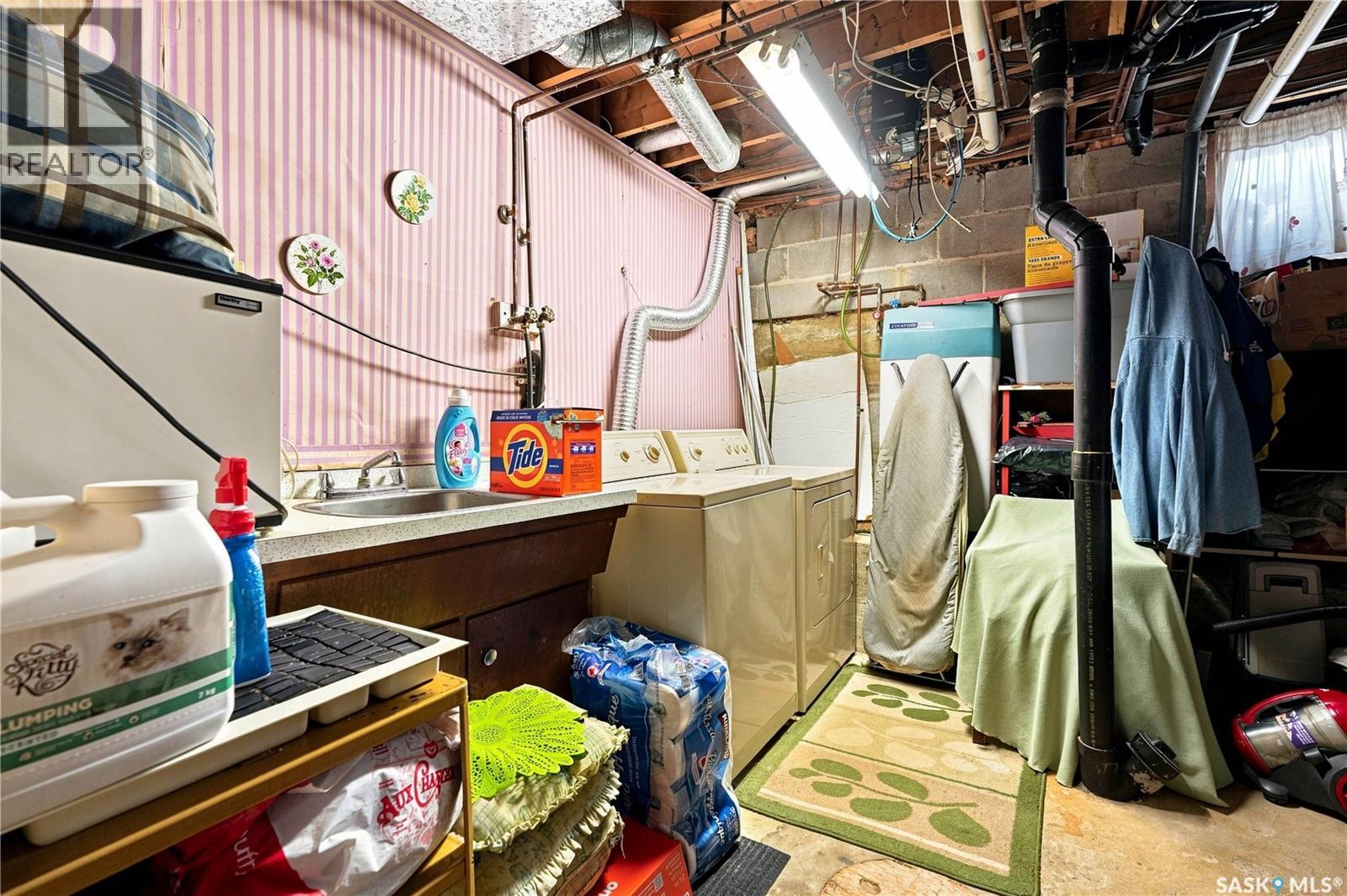 1229 Willow AVENUE - 38