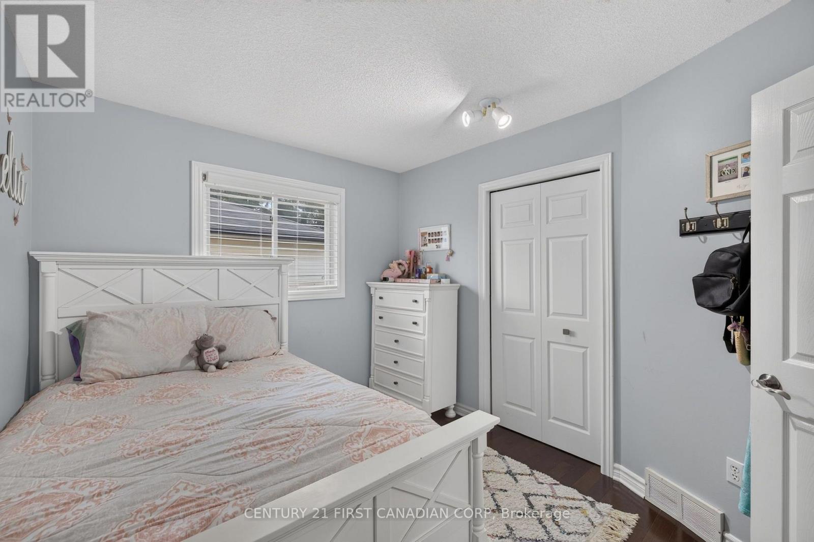 14 KRISTINA CRESCENT - Image 29