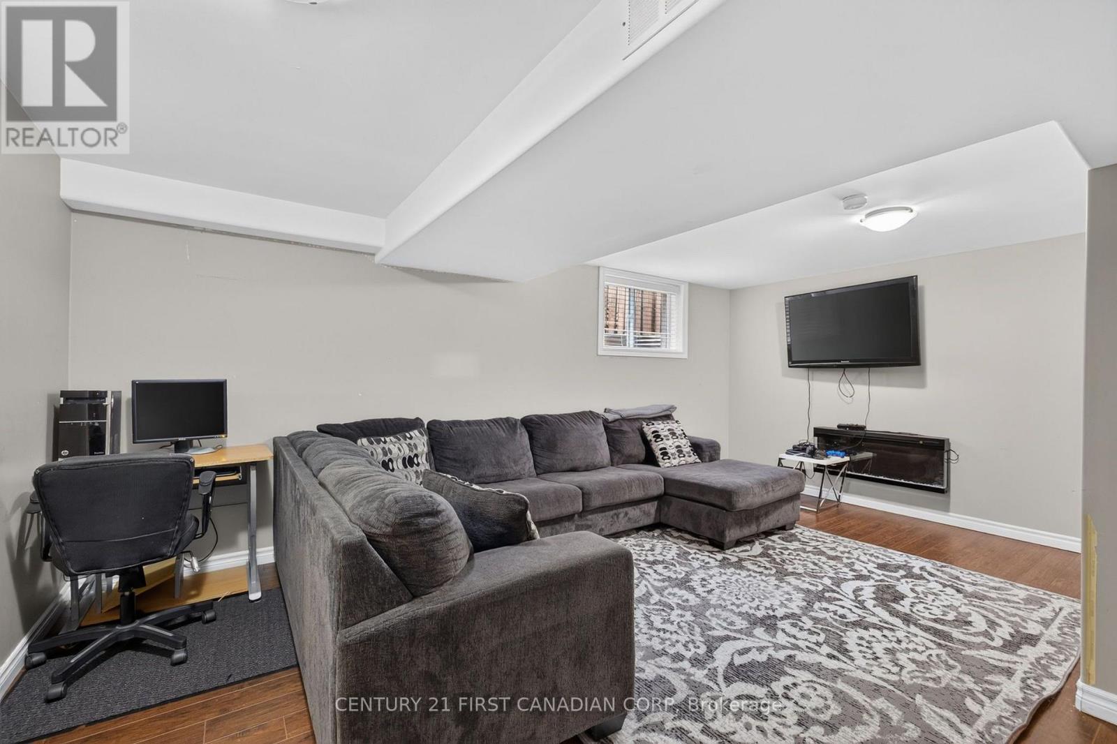 14 KRISTINA CRESCENT - 38
