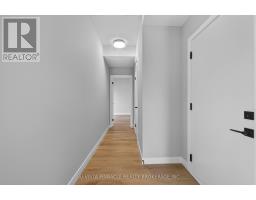 8 - 3103 Petty Road, London South, ON N6L0K1 Photo 11