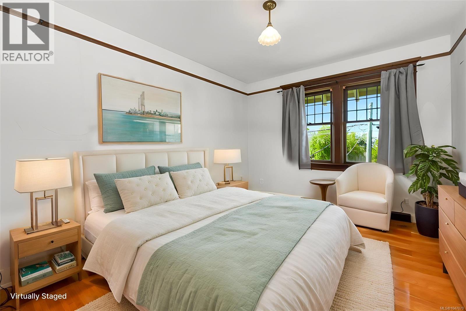 3107 Quadra St - 74