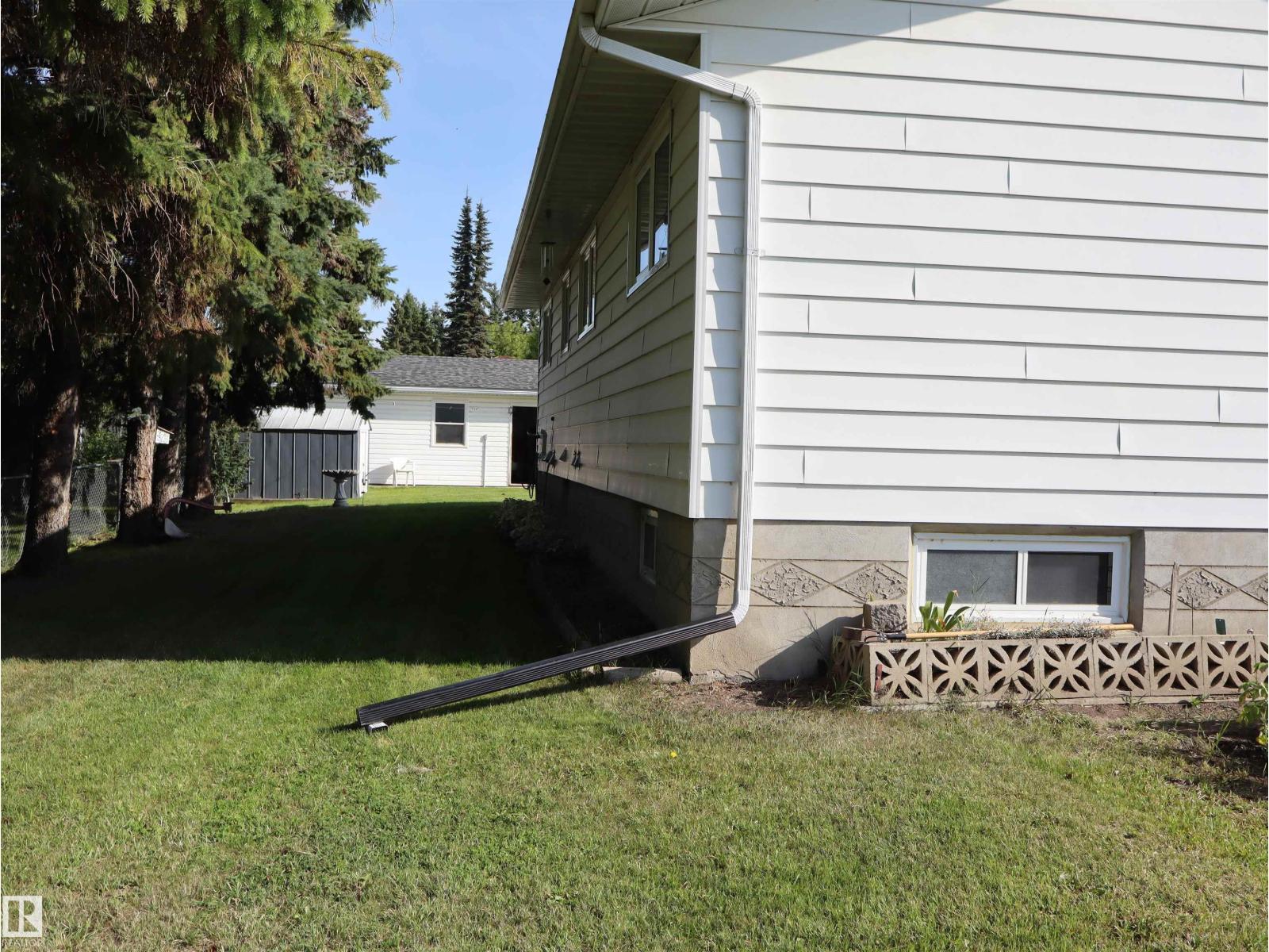 5530 46 street - Image 39