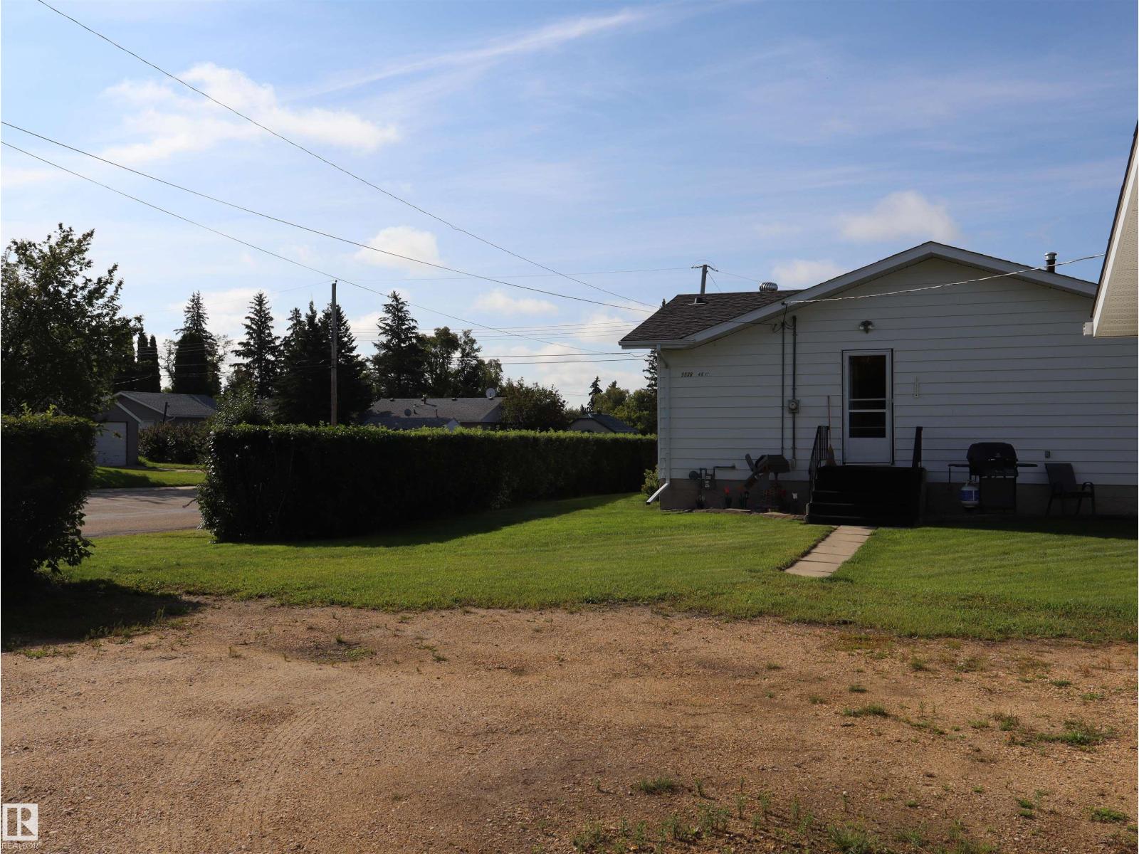5530 46 street - 2