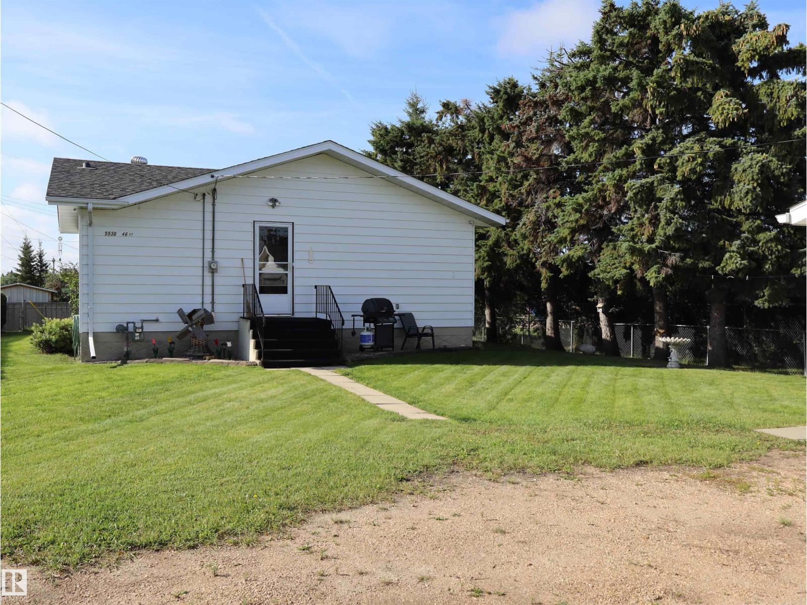 5530 46 street - Image 3