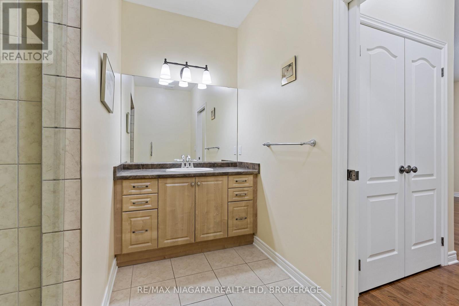 #33 1398 PELHAM STREET - Image 16