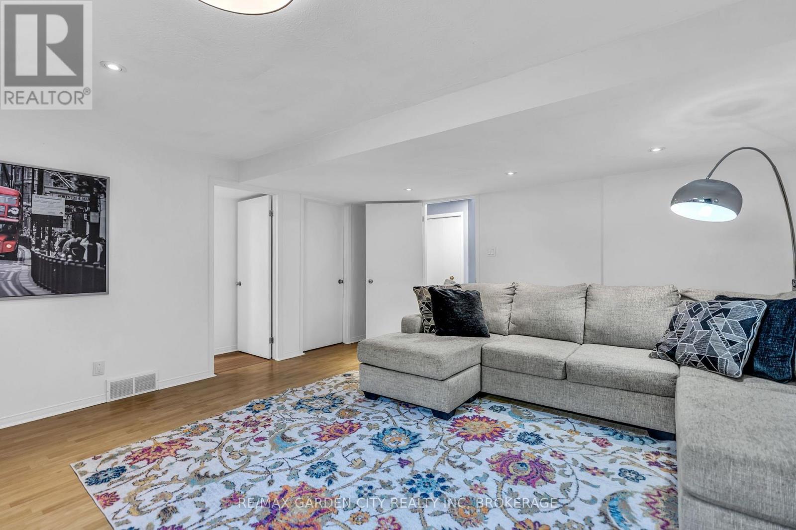 80 BECKETT BOULEVARD - 23