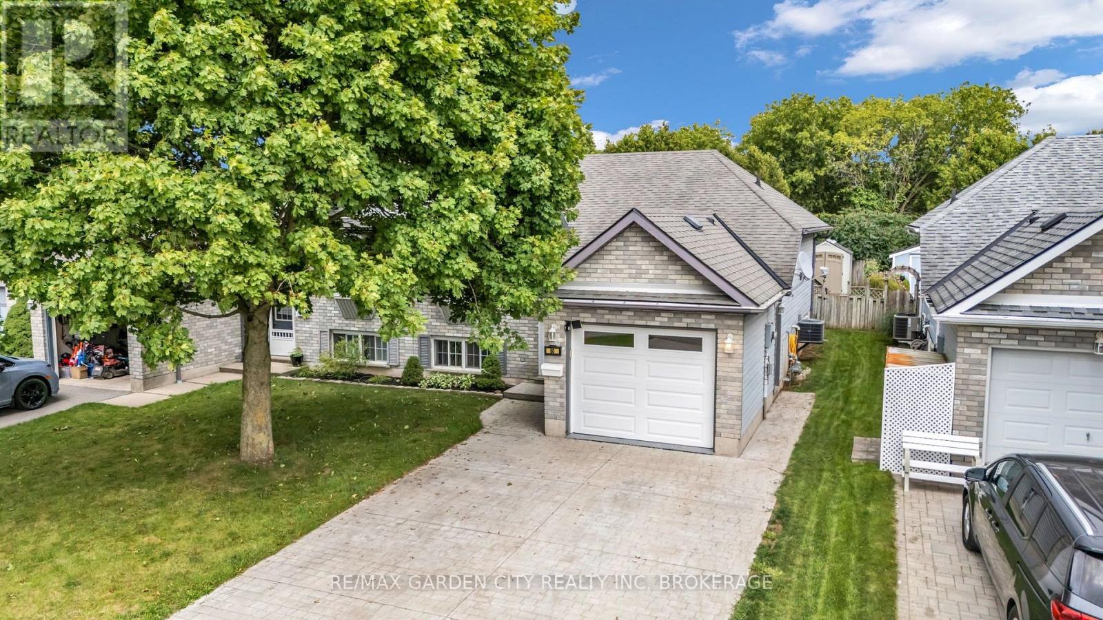 80 BECKETT BOULEVARD - 40