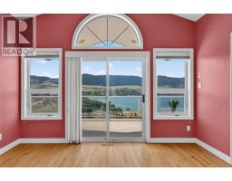 Full ensuite bathroom - 7083 Jasper Drive, Vernon, BC V1H1P2 Photo 9