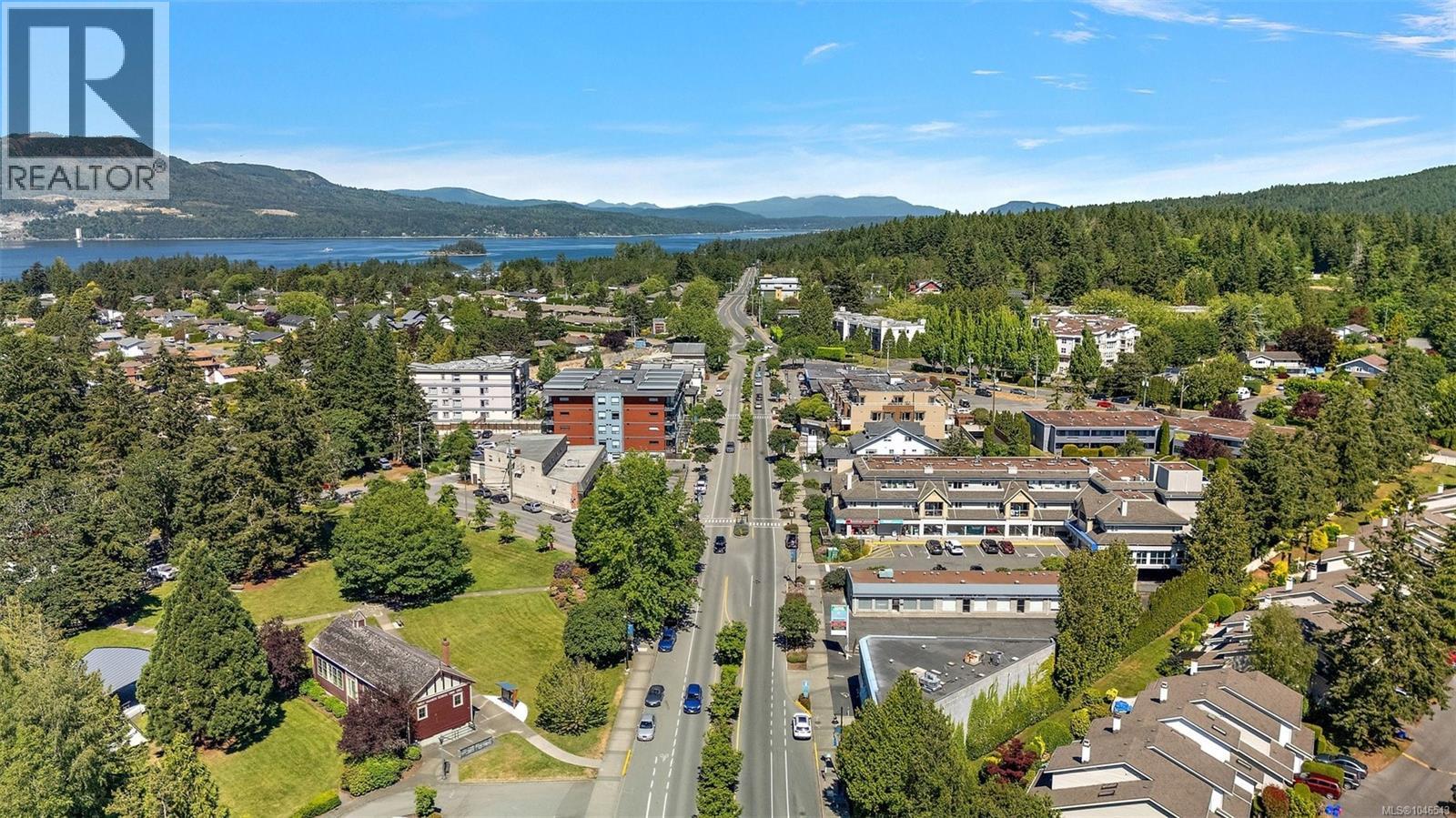 #302 7143 West Saanich Rd - 28
