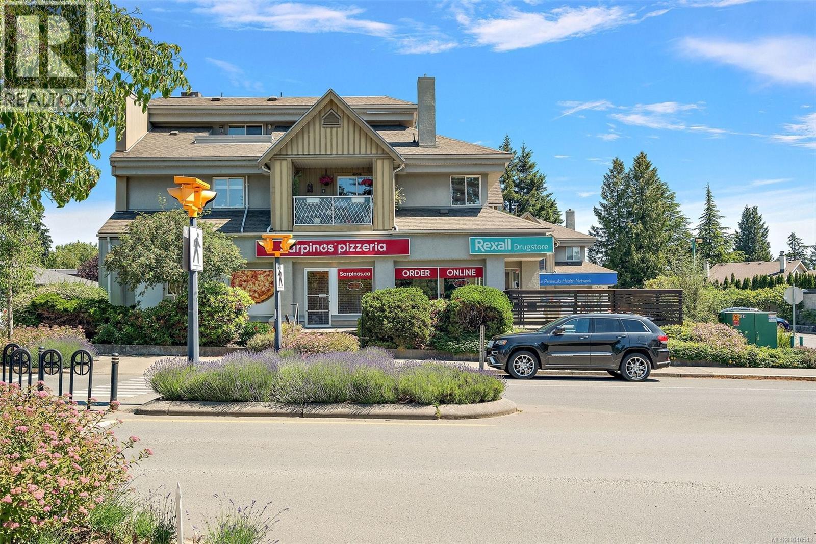 #302 7143 West Saanich Rd - 30