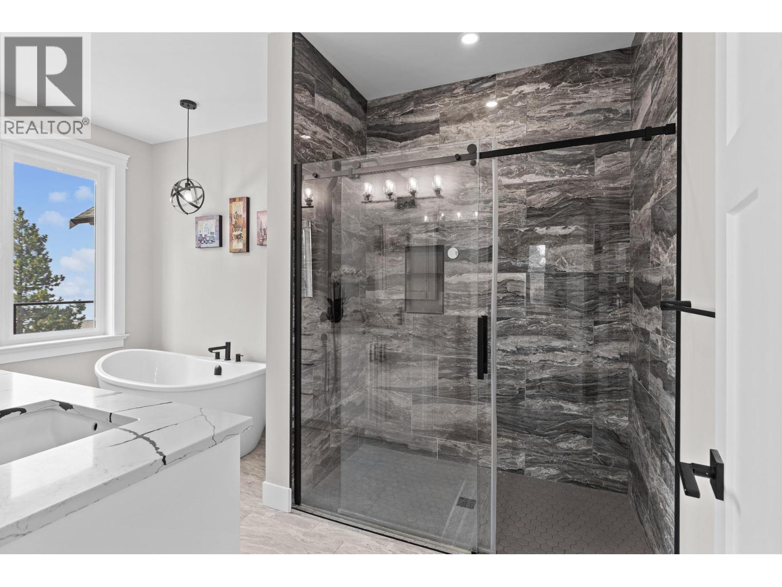 125 Falcon Place, Osoyoos