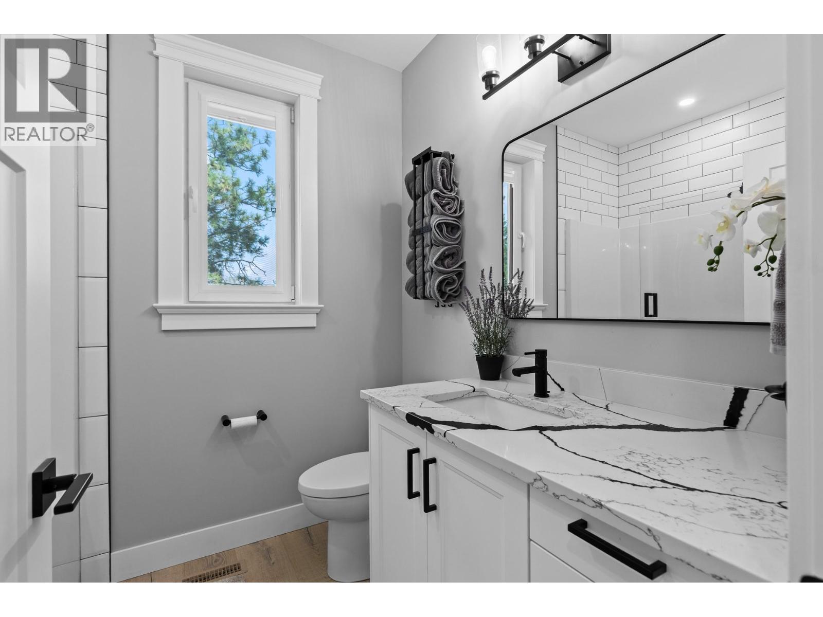 125 Falcon Place, Osoyoos