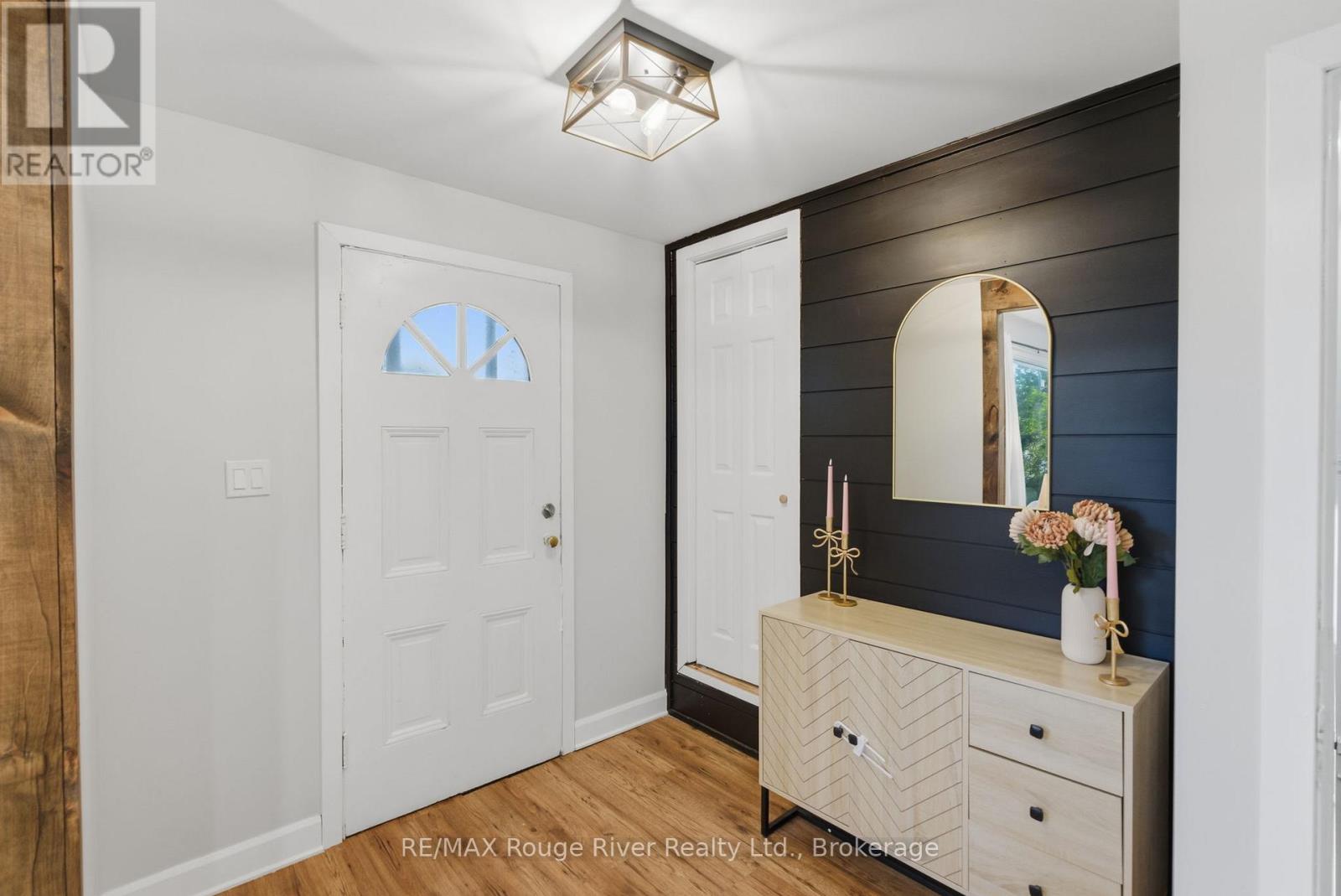 152 WILSON ROAD S - Image 4