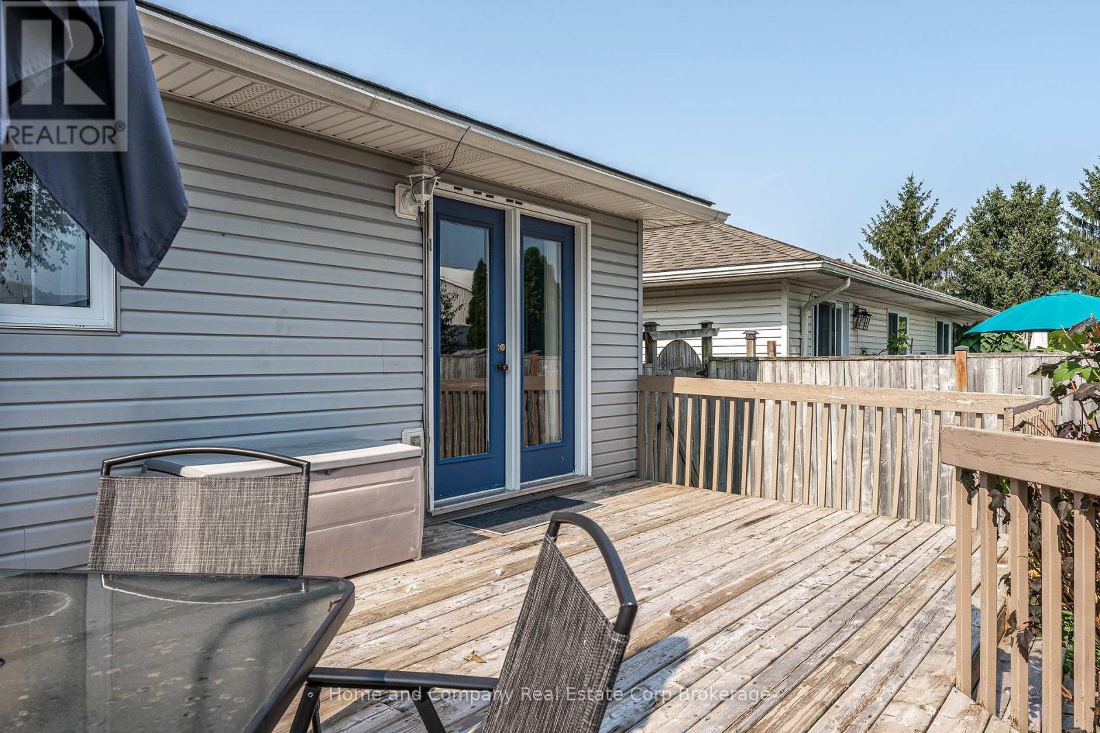 402 DOUGLAS STREET - 36