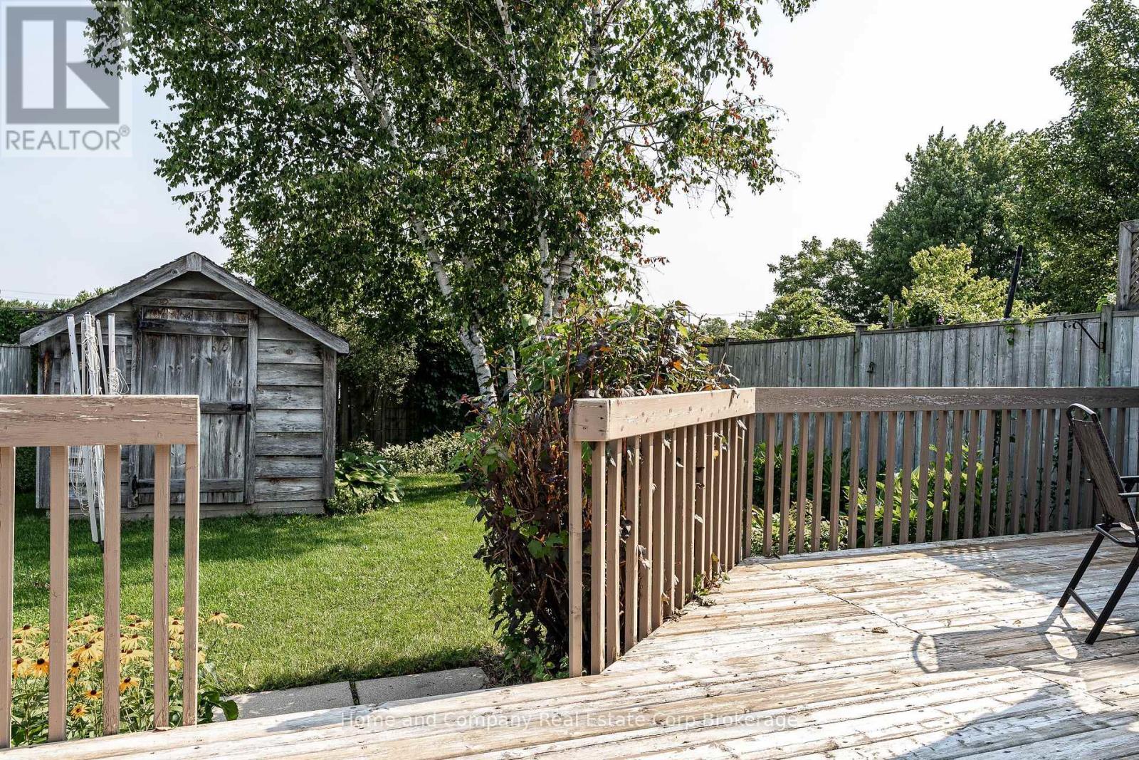 402 DOUGLAS STREET - Image 37