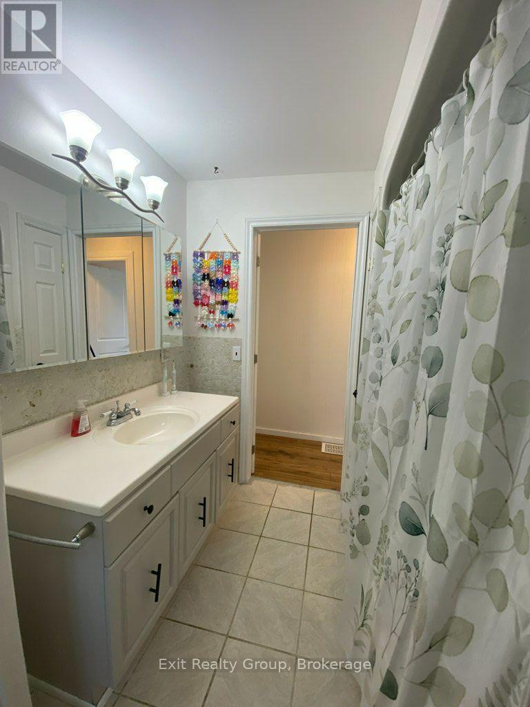 130 PETERSON STREET - Image 26