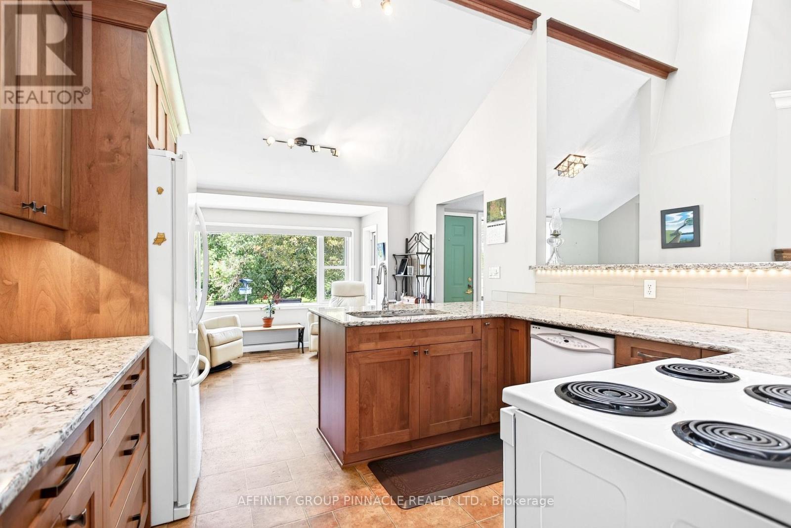 7 RANCHERS ROAD - Image 10