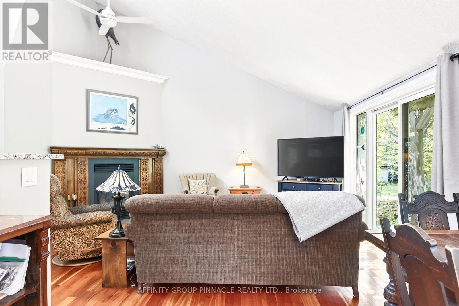 7 RANCHERS ROAD - 15