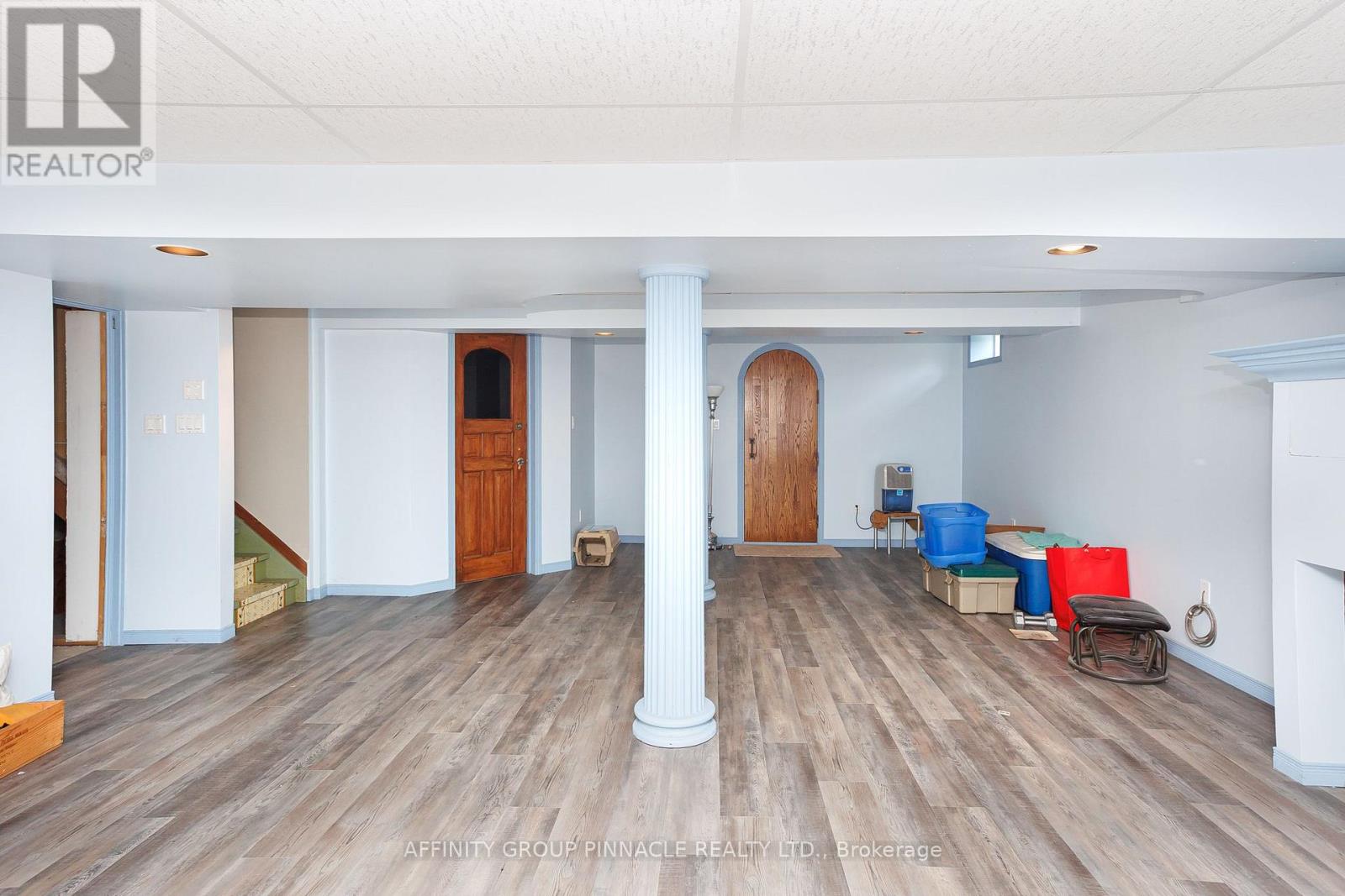 7 RANCHERS ROAD - 32