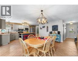 4pc Bathroom - 98 Airview, Dieppe, NB E1A5Y1 Photo 6